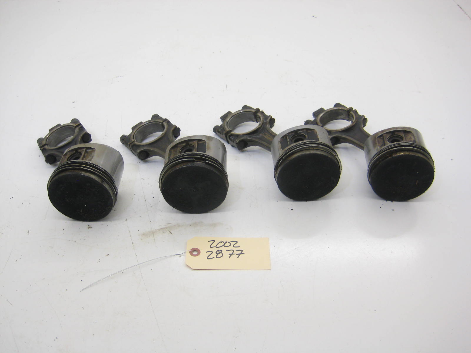Flat Top M10 Pistons And Rods