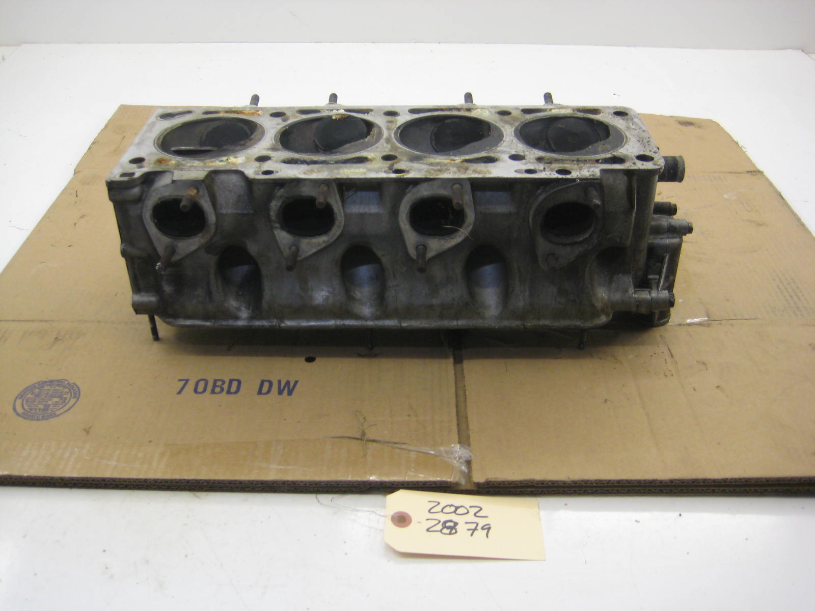 M10 2.0L E21 Cylinder Head