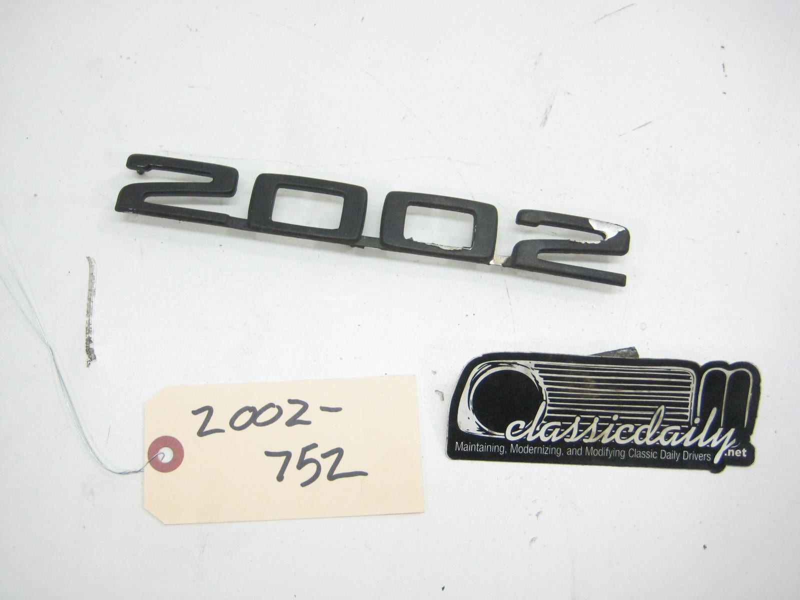 bmw 2002 2002tii e10 2002 trunk badge