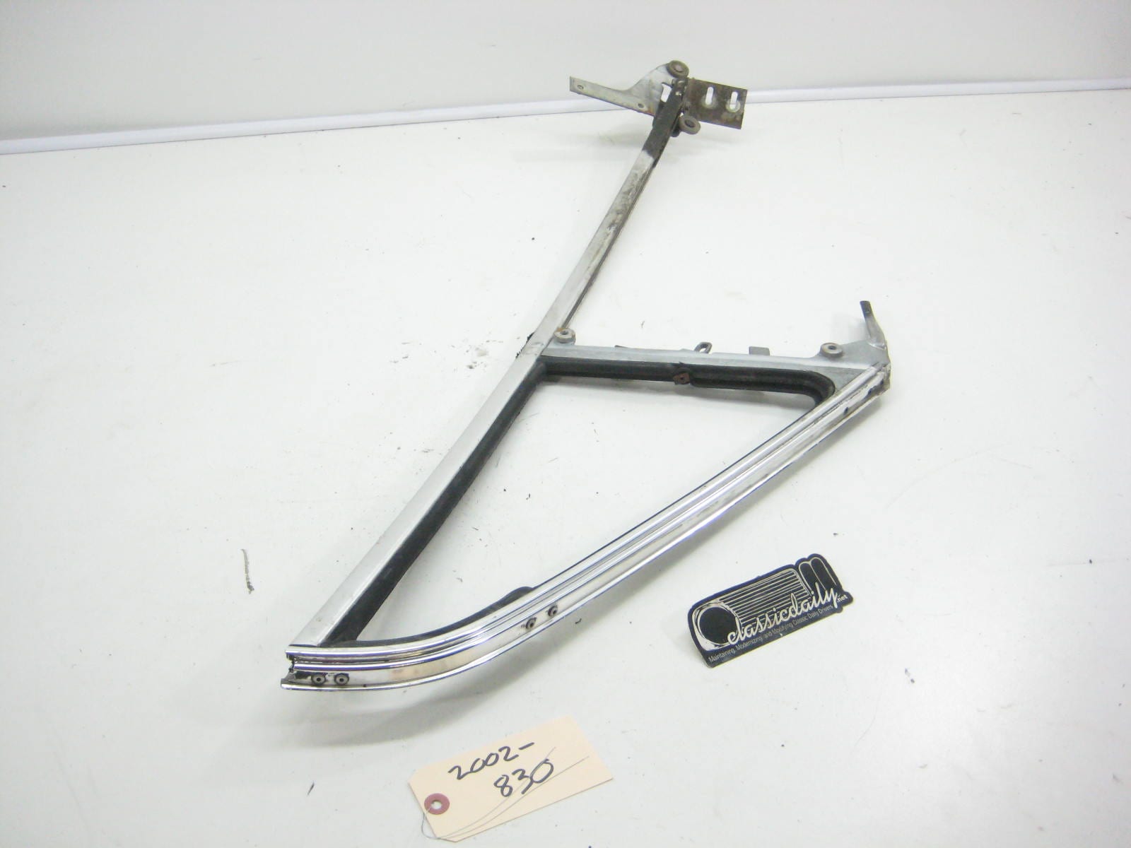bmw 2002 2002tii e10 driver side front flip out window frame