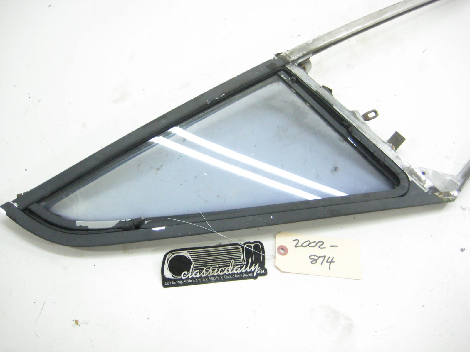 bmw 2002 2002tii e10 driver side vent window assembly
