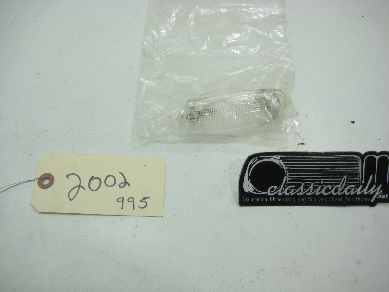 bmw 2002 2002tii e10 non sunroof dome light 63 31 8 477 110