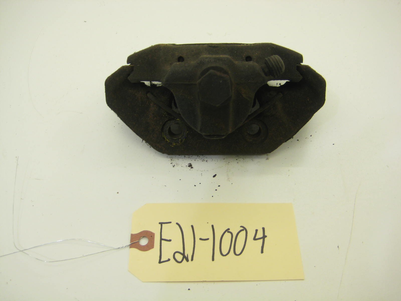 BMW E21 320 Passenger Right Rear Brake 323 Caliper  E21 1004
