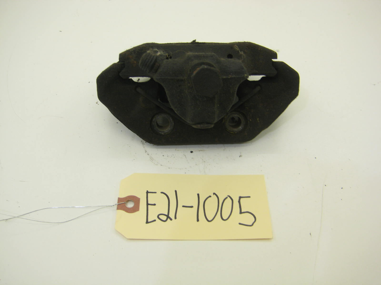 BMW E21 320 Driver Left Rear Brake 323 Caliper  E21 1005