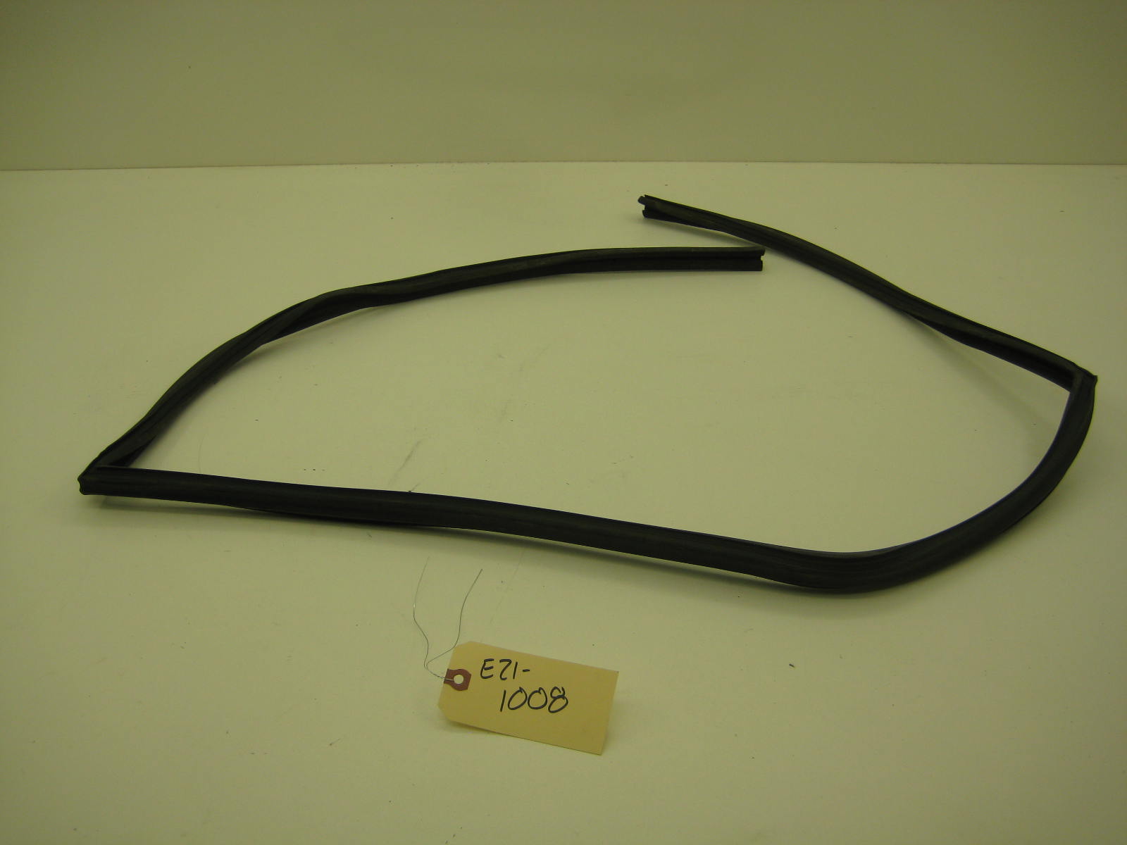 BMW E21 320 Door Seal