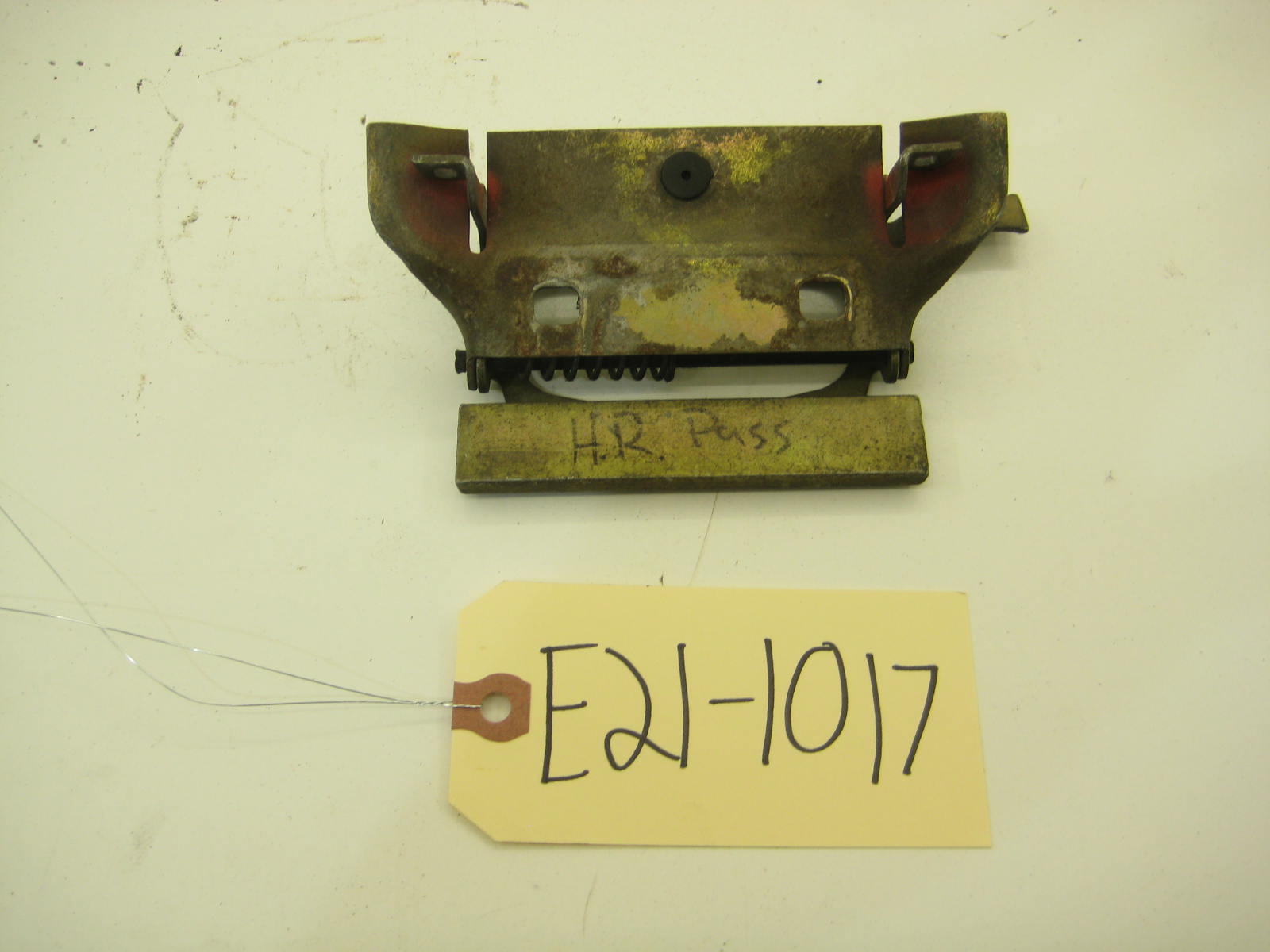 BMW E21 320 Passenger Right Door Handle Mechanism E21 1017