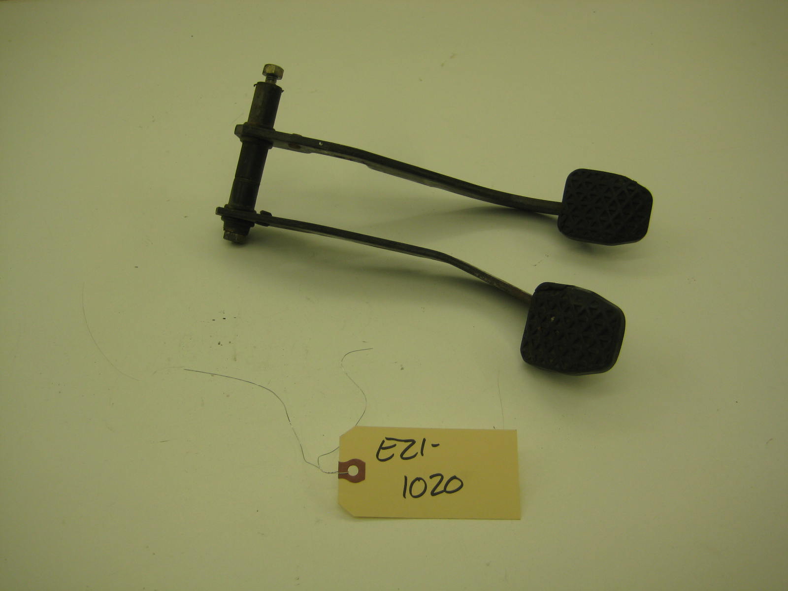 BMW E21 320 Manual Pedal Set