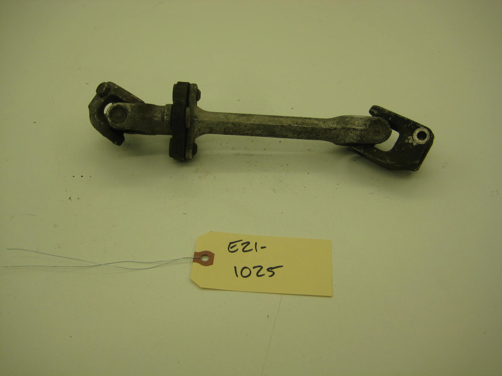 BMW E21 320 Steering Linkage