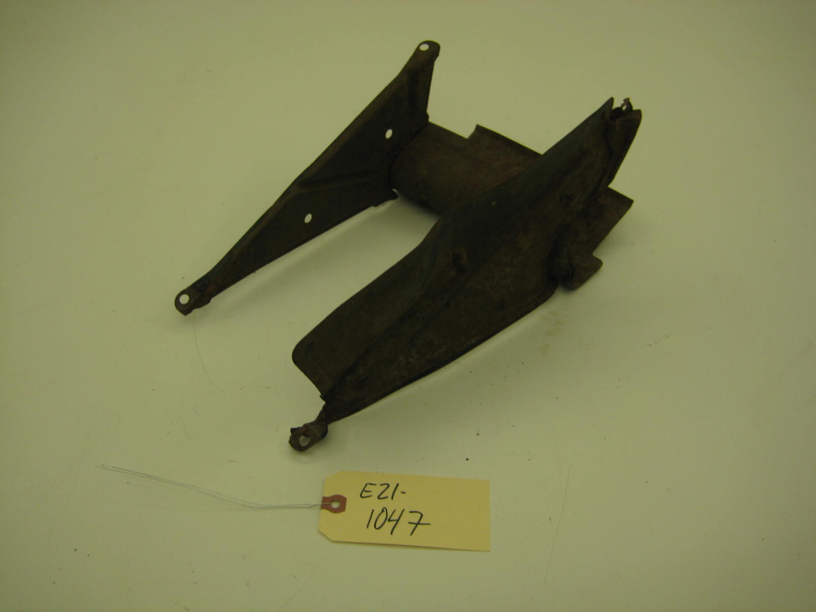 BMW E21 320 Fuel Tank Connector