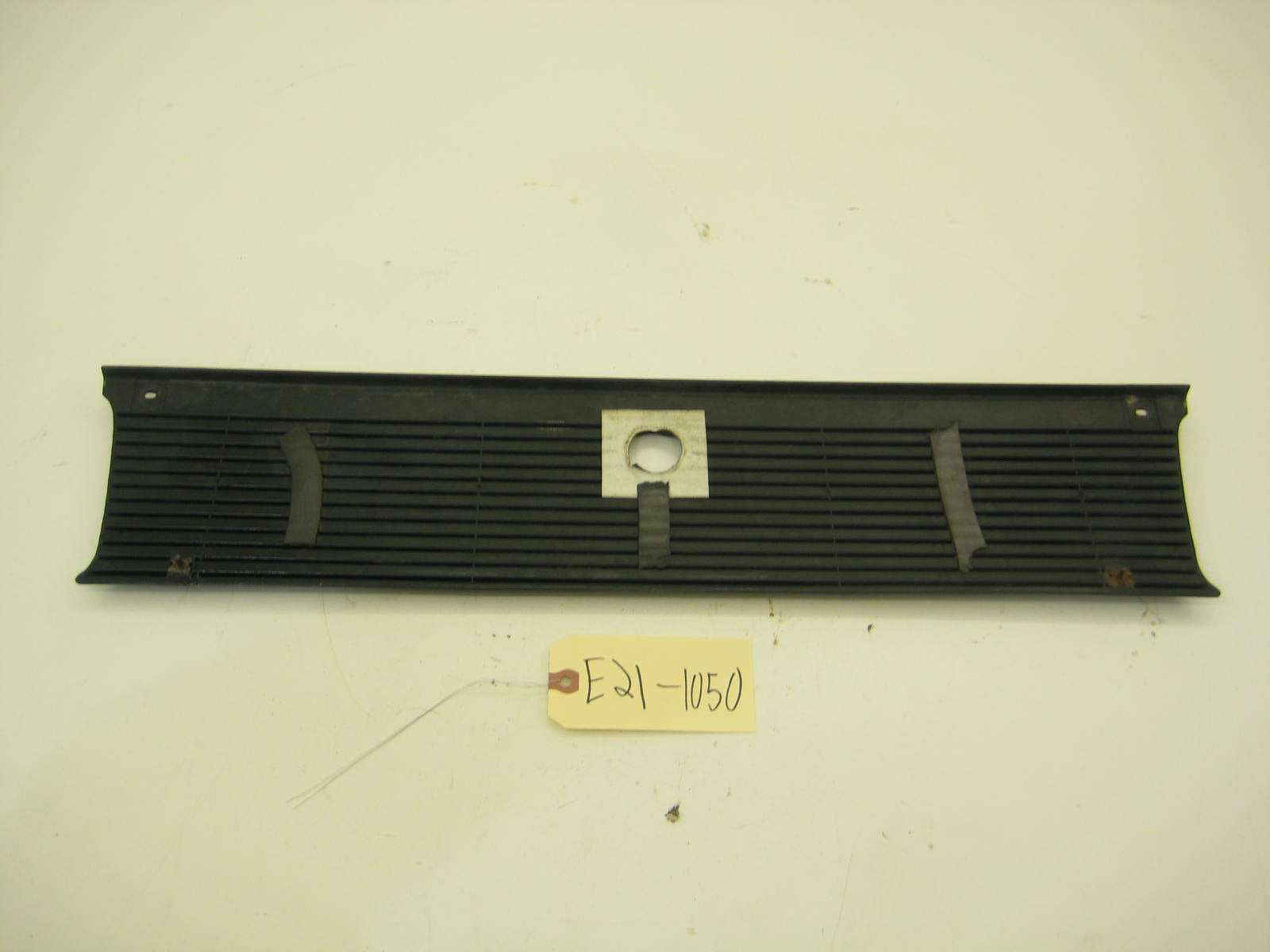 BMW E21 320 Rear Panel Filler Trim E21 1050