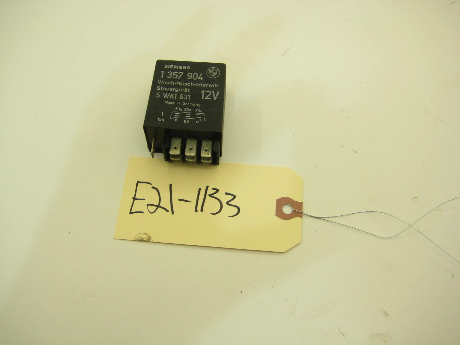 1357904 Window Wiper Relay - Classic Daily