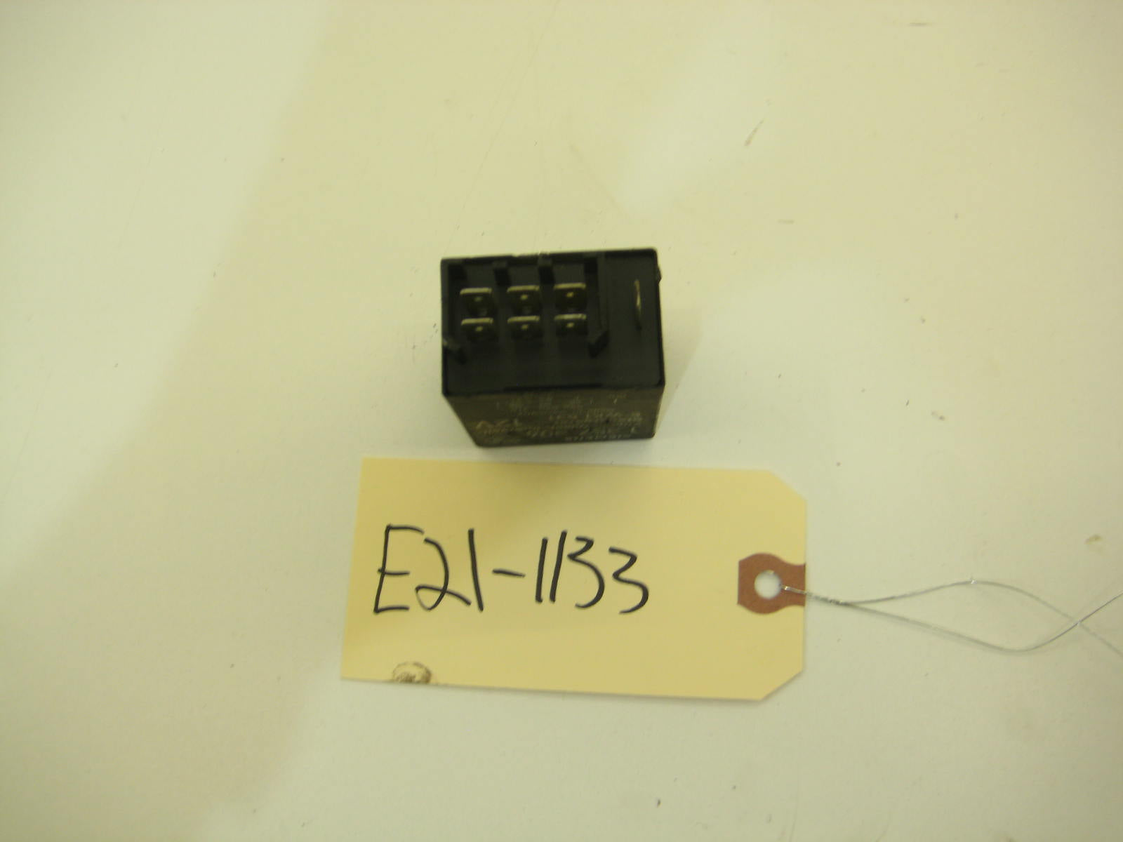 1357904 Window Wiper Relay - Classic Daily