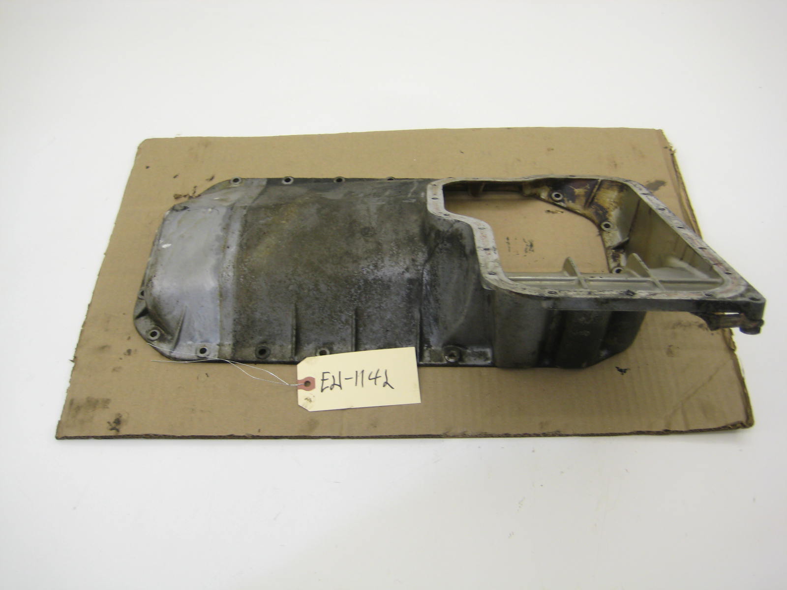 M10 318 Upper Oil Pan