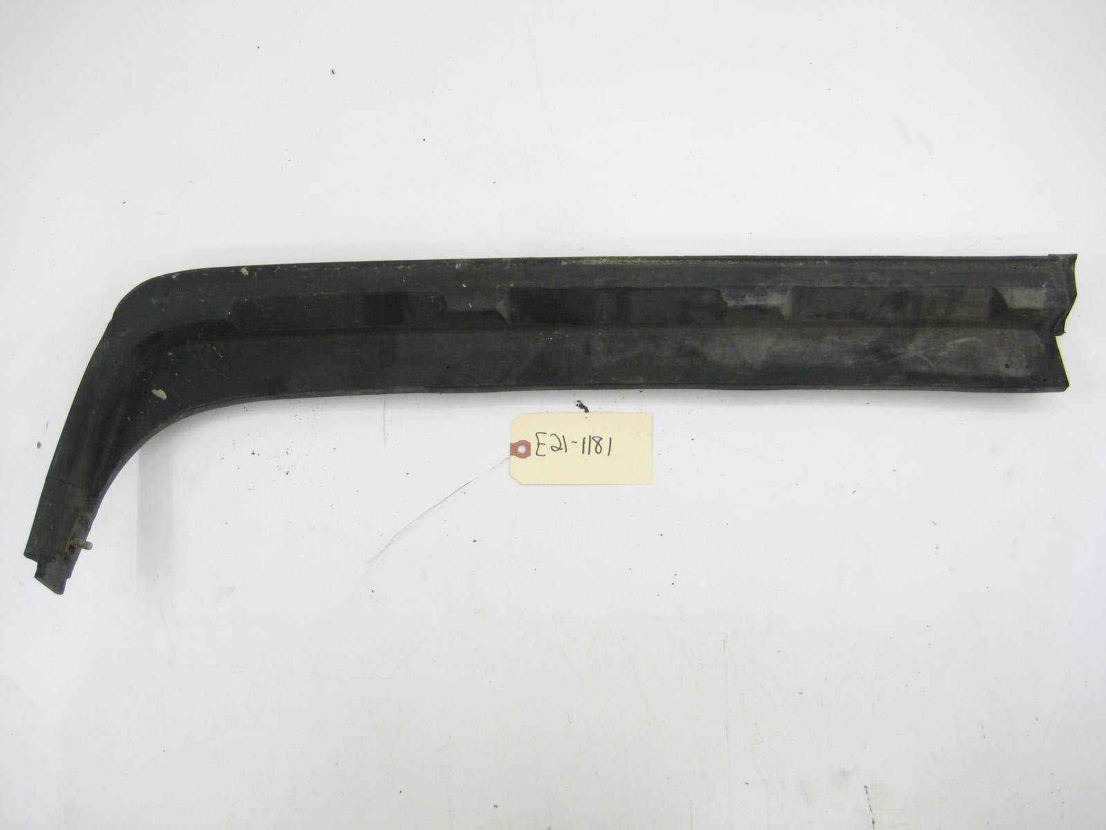 Left Drivers Above Rear Bumper Trim