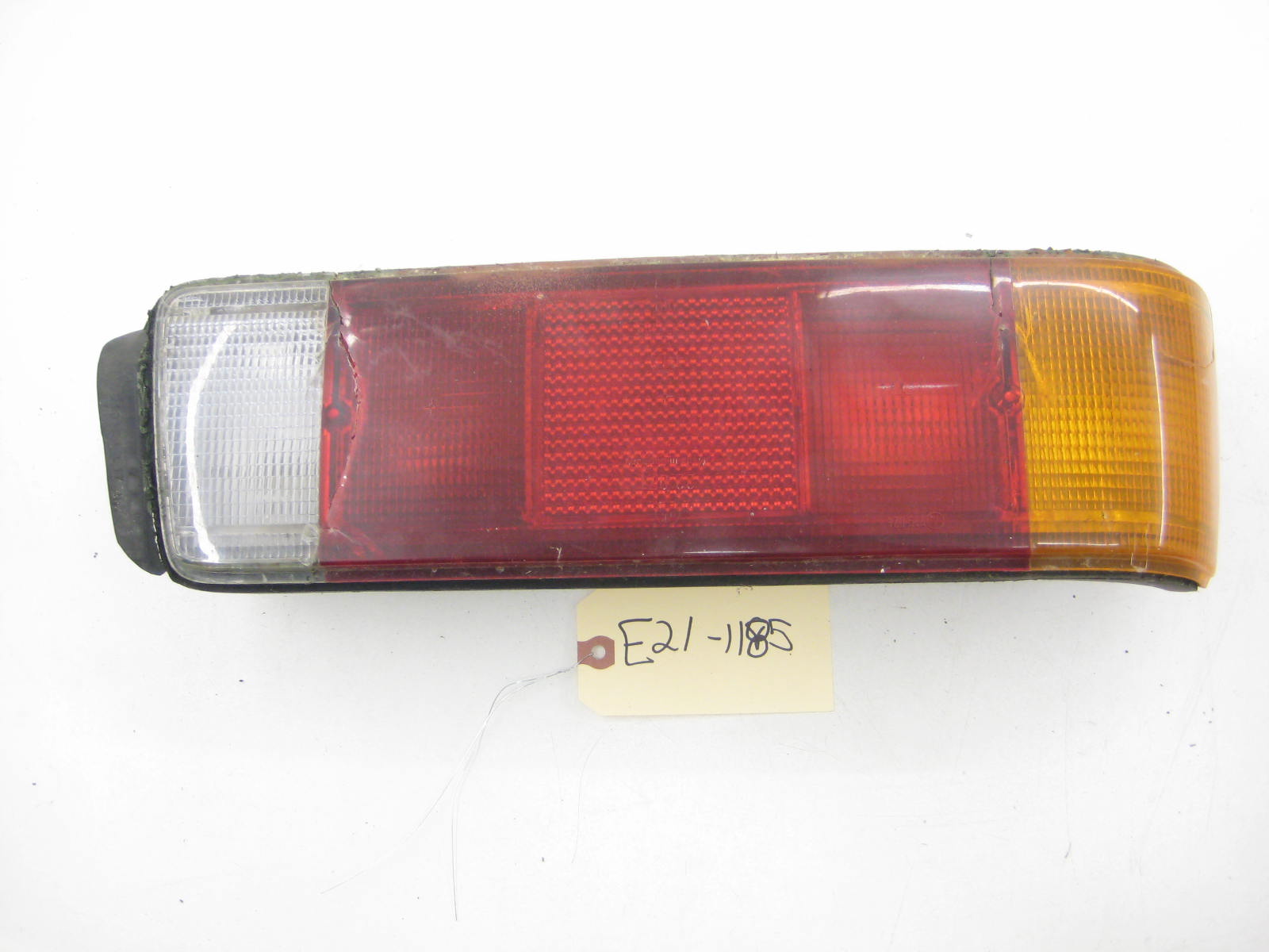 Left Drivers Tail Light (Cracks)