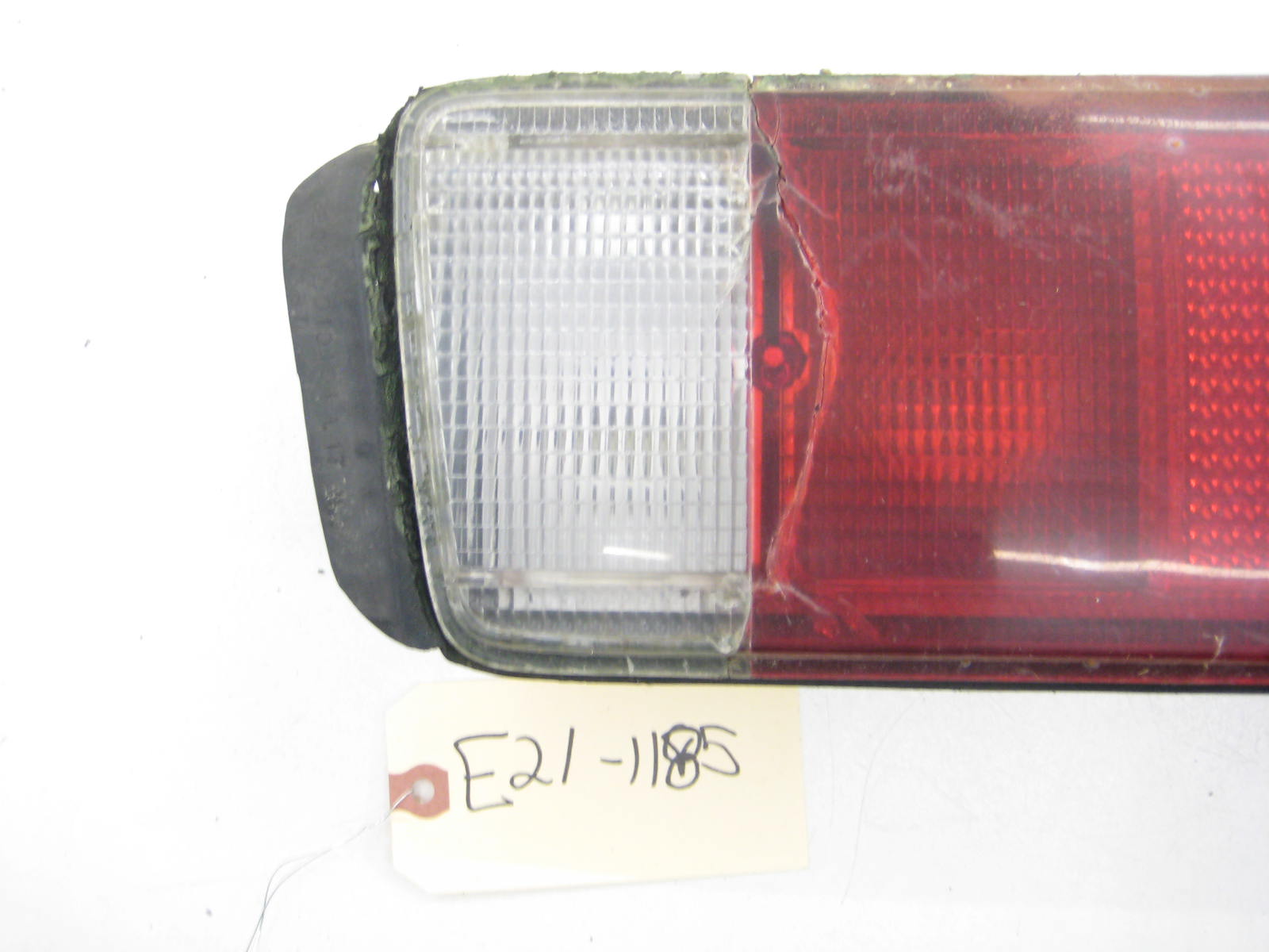 Left Drivers Tail Light (Cracks)