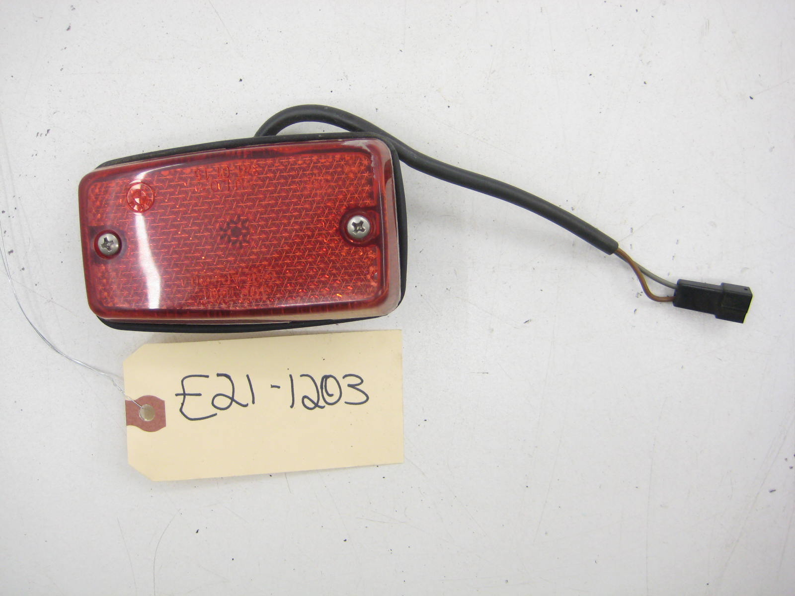 Passenger Right Side Quarter Panel Light