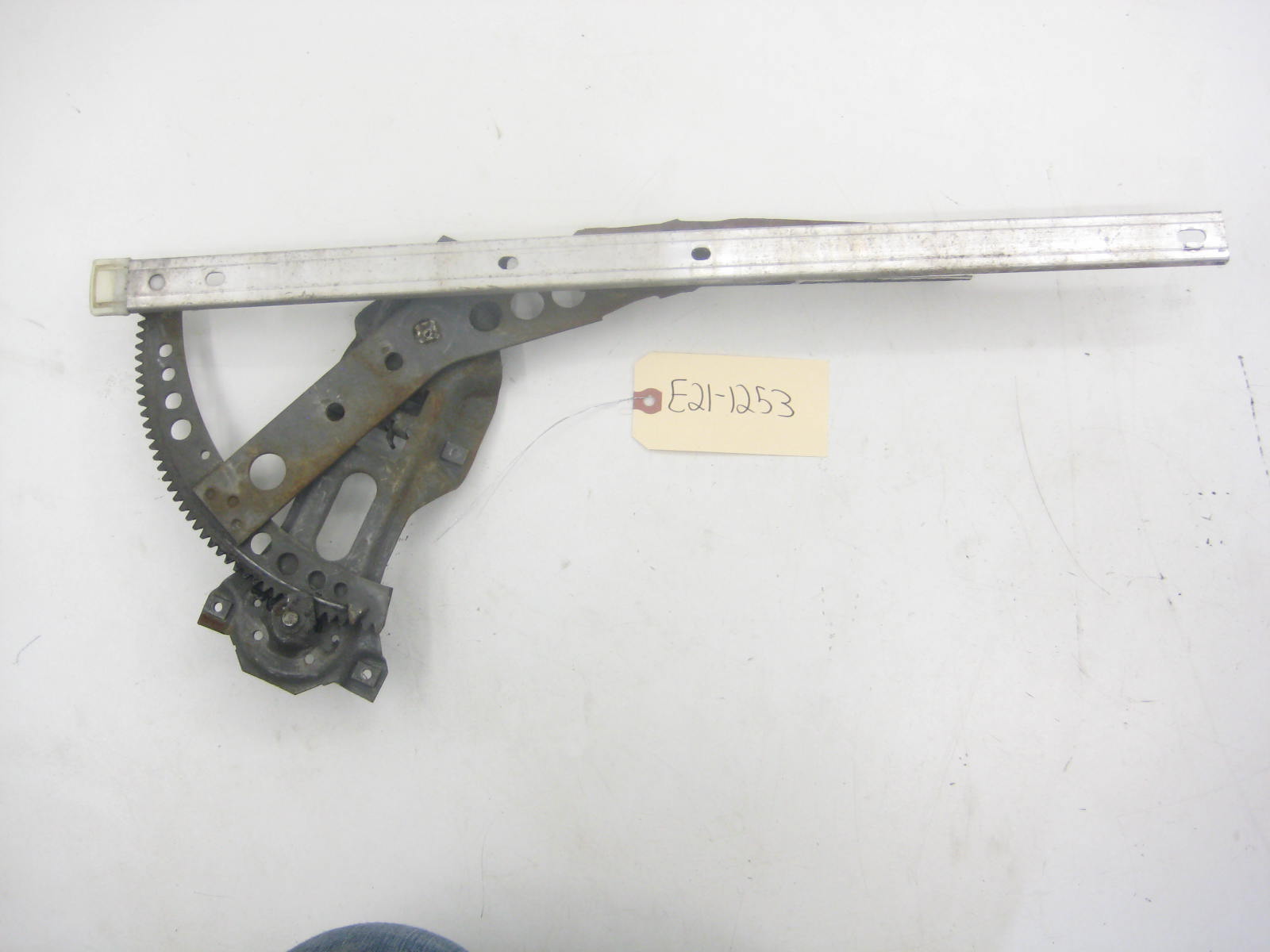 Passenger Right Window Regulator