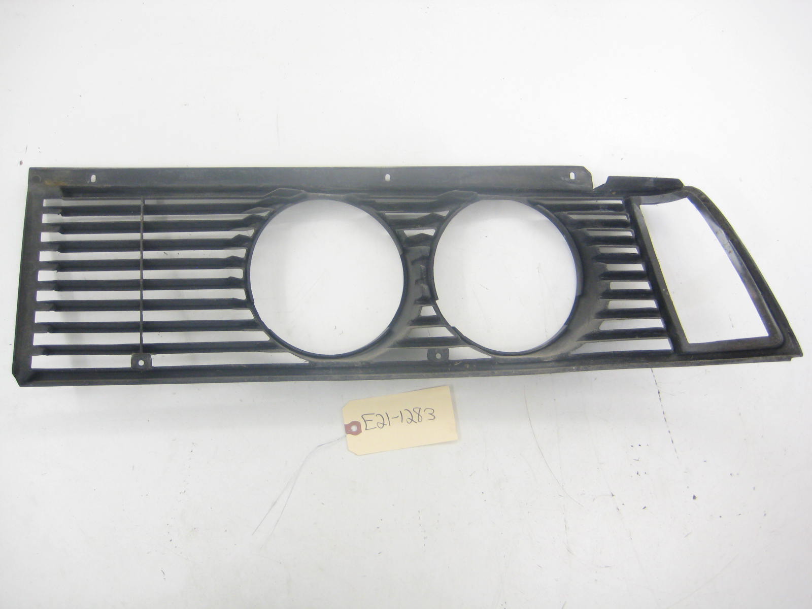 Right Passenger Side Grill