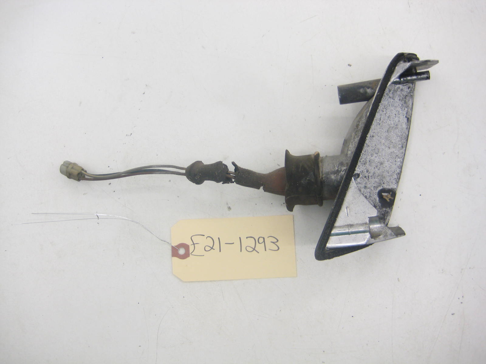 Right Passenger Front Blinker Housing