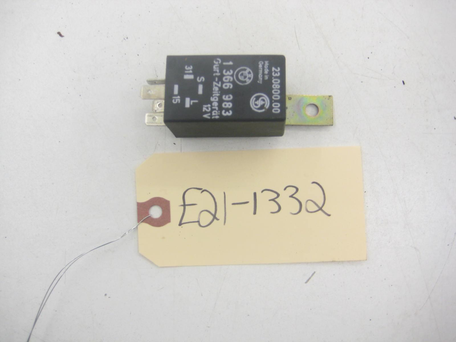 1 366 983 Relay