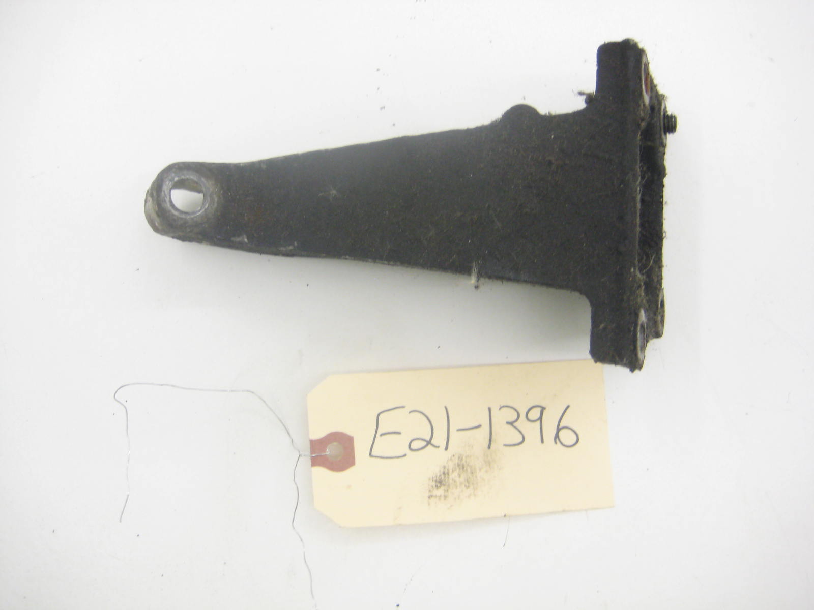 M10 Passenger Right Engine Mount Arm