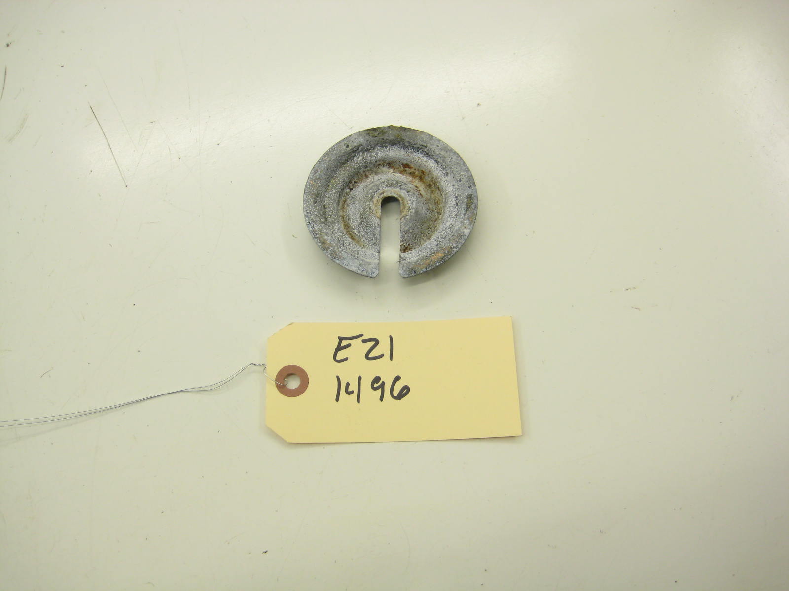 Spare Tire Hold Down Plate Classic Daily