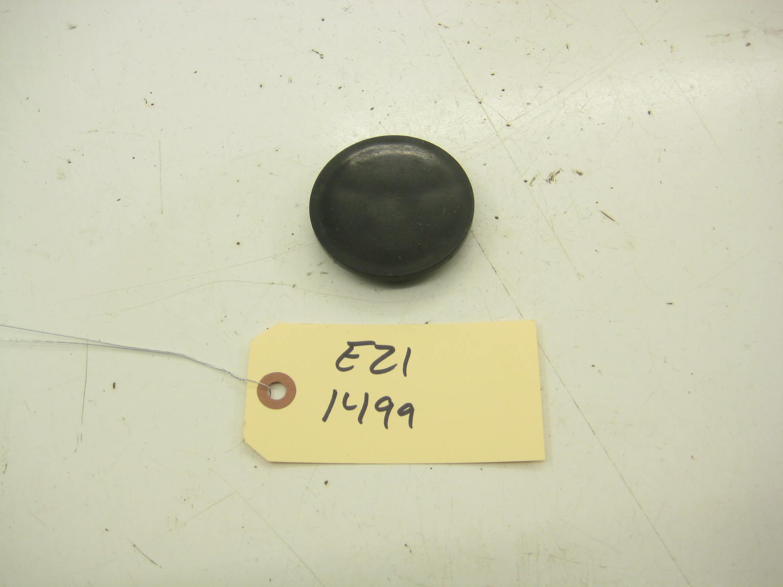 51471904726 Spare Tire Bolt Pad