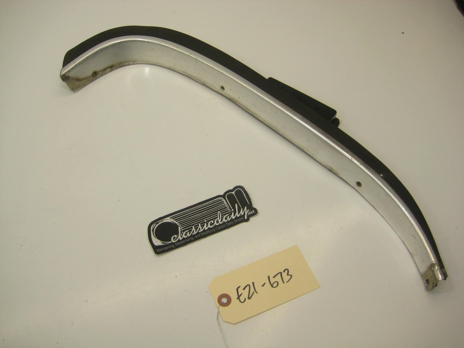 bmw e21 320 passenger right rear window trim