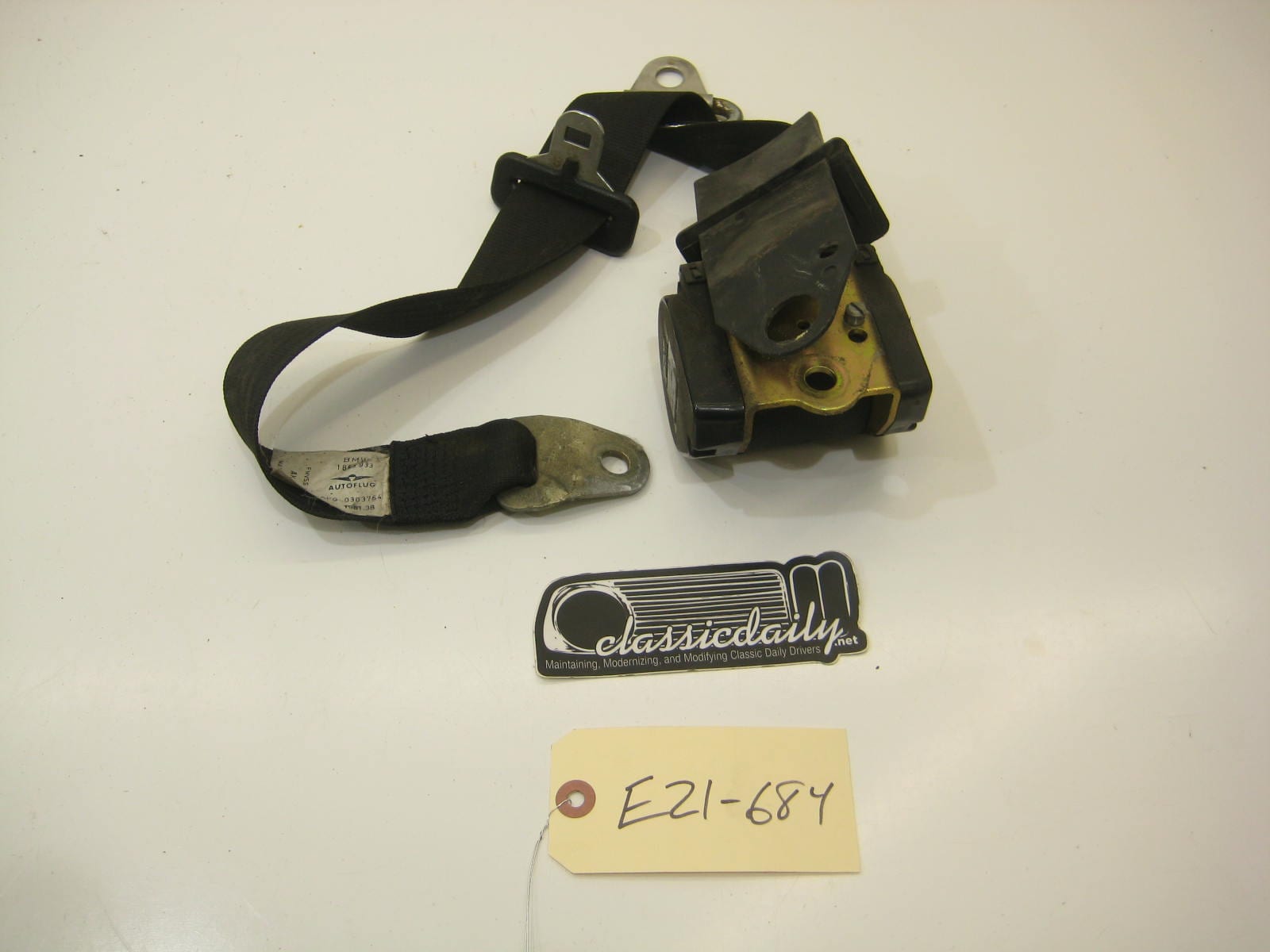bmw e21 320 driver left rear seat belt assembly