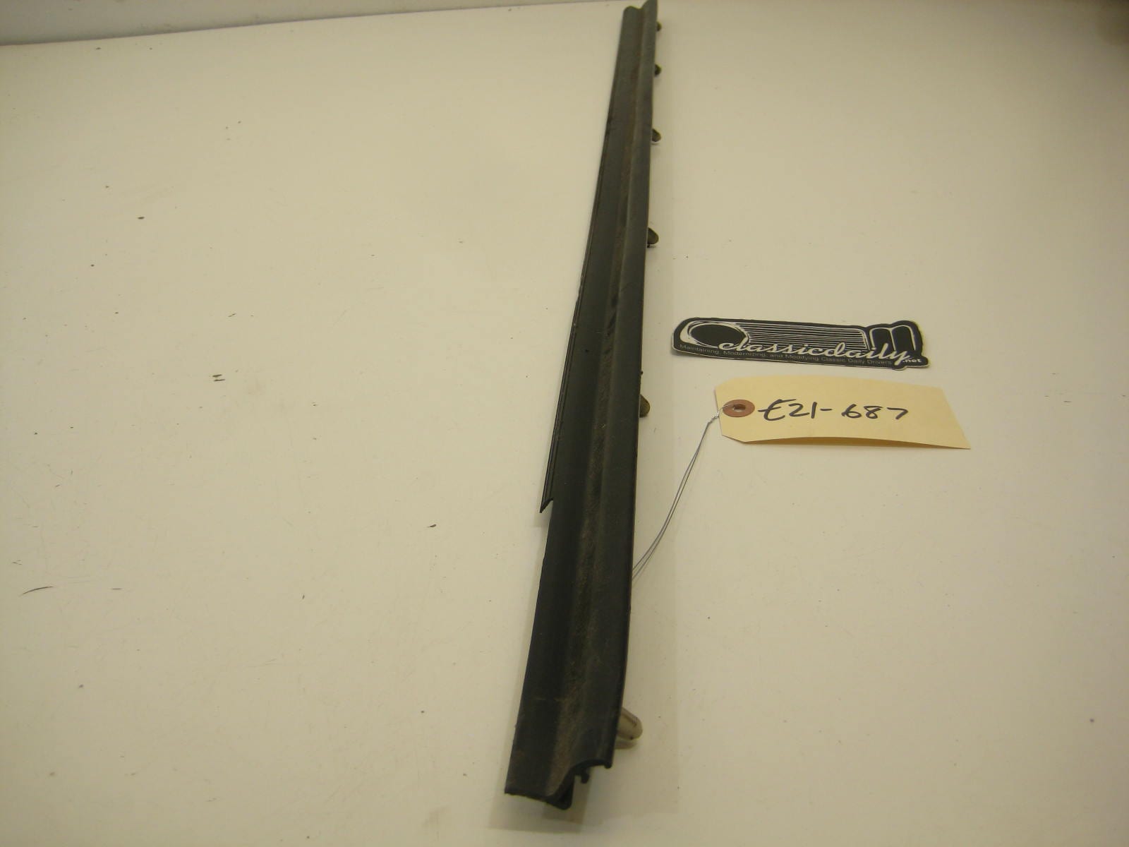 bmw e21 320 driver left door carpet sill trim 2