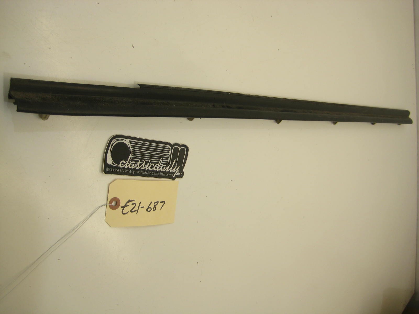 bmw e21 320 driver left door carpet sill trim 2