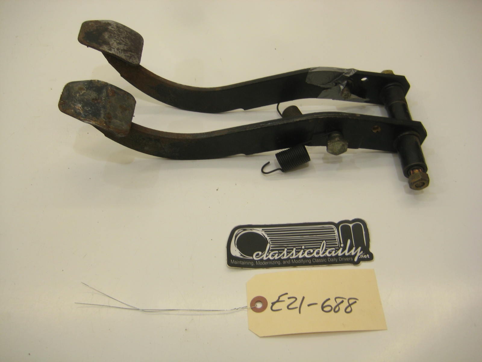 bmw e21 320 brake and clutch pedals w springs