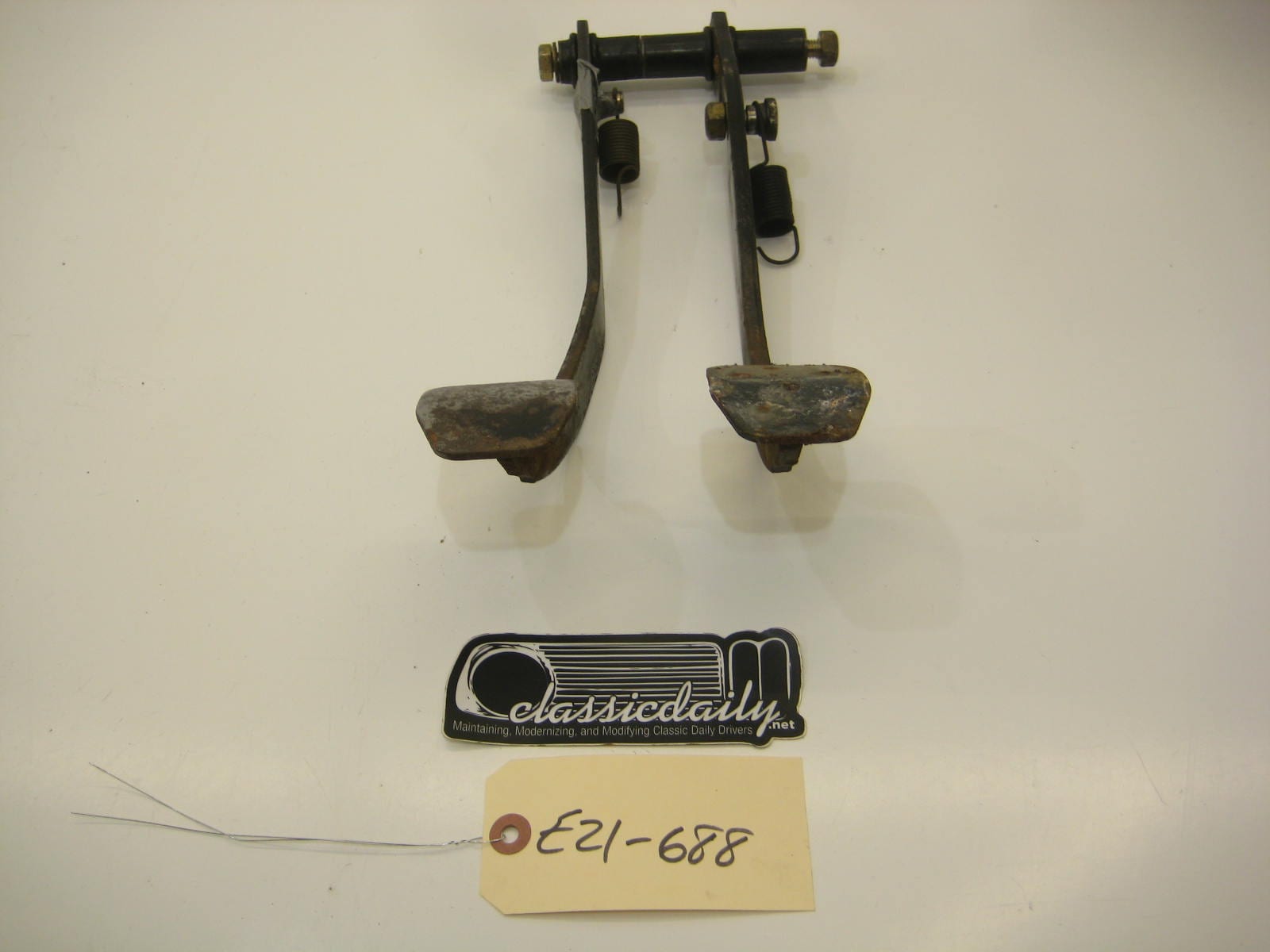 bmw e21 320 brake and clutch pedals w springs 2