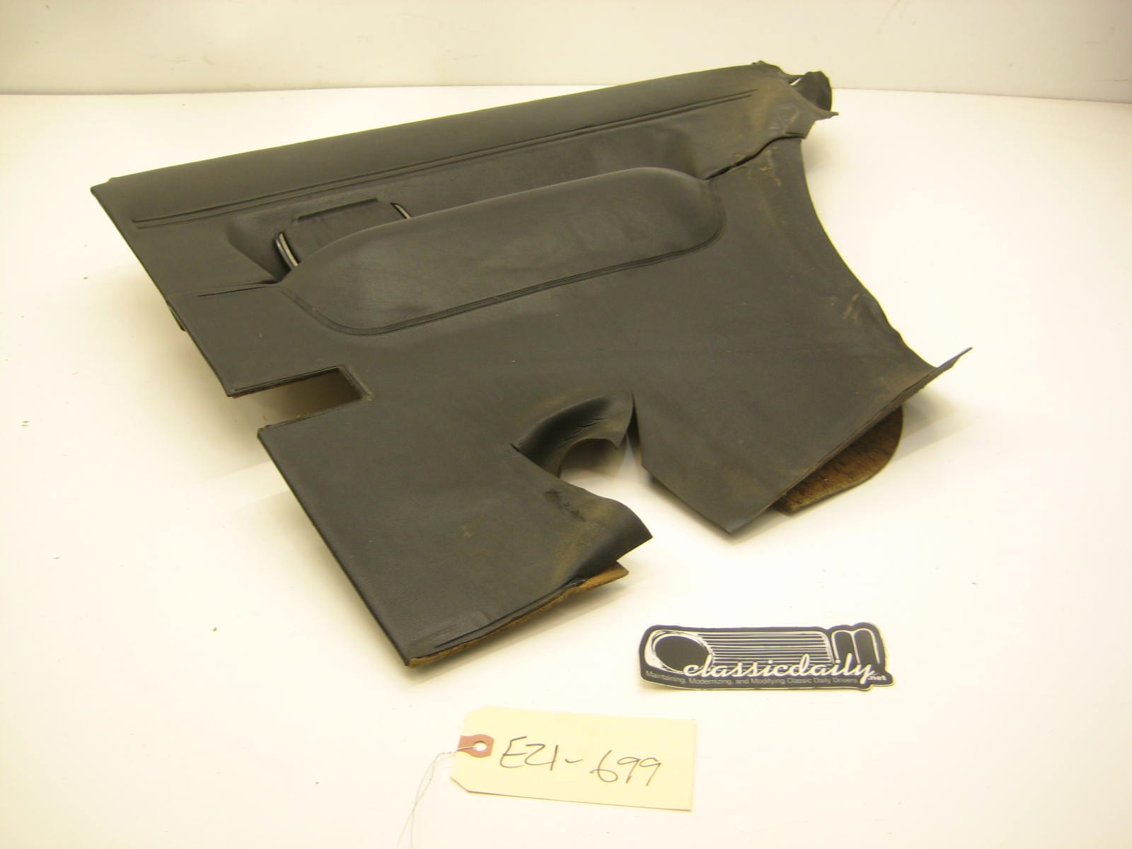 bmw e21 320 passenger right rear interior door panel card black vinyl