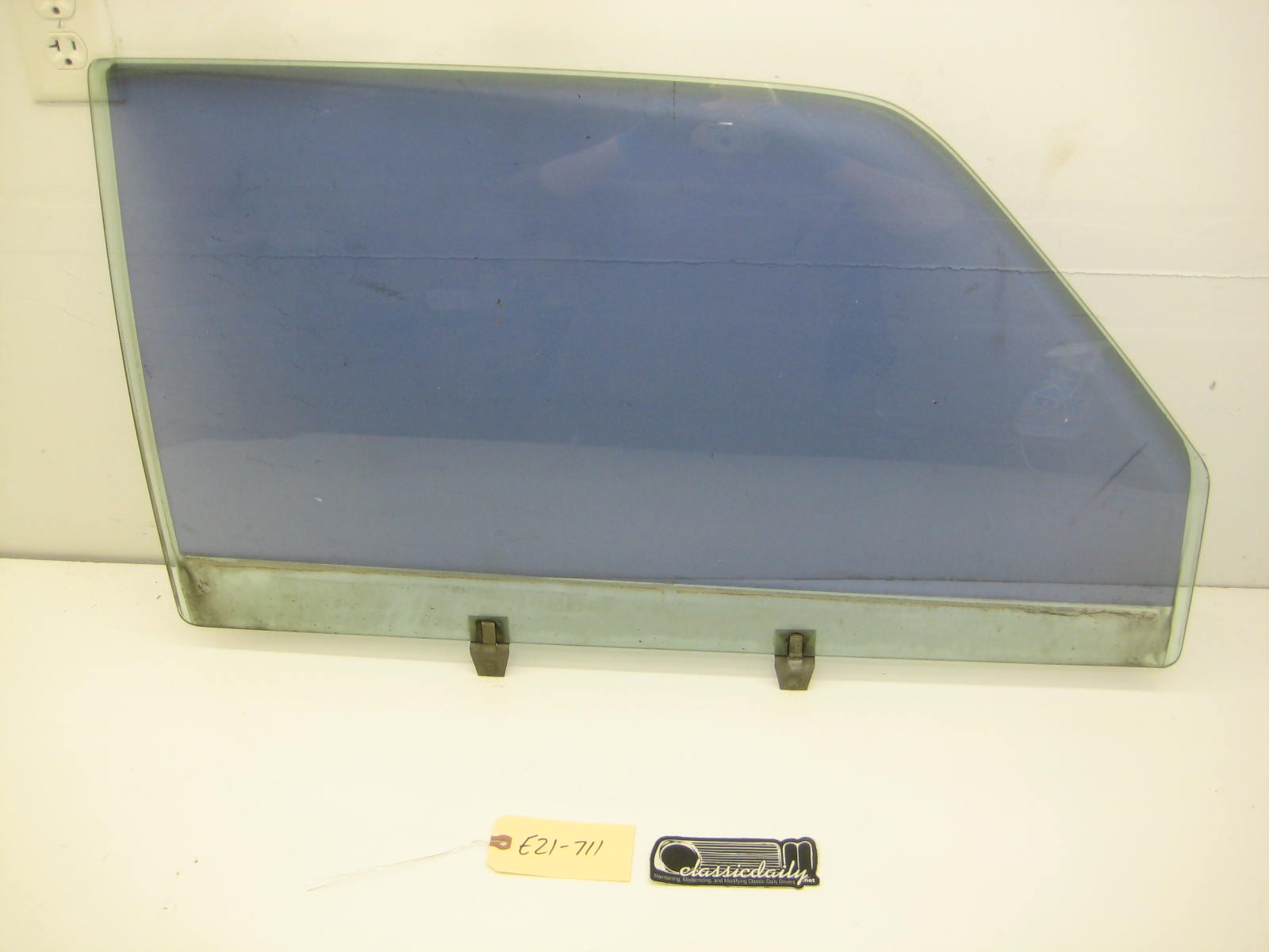 bmw e21 320 driver left door strike plate