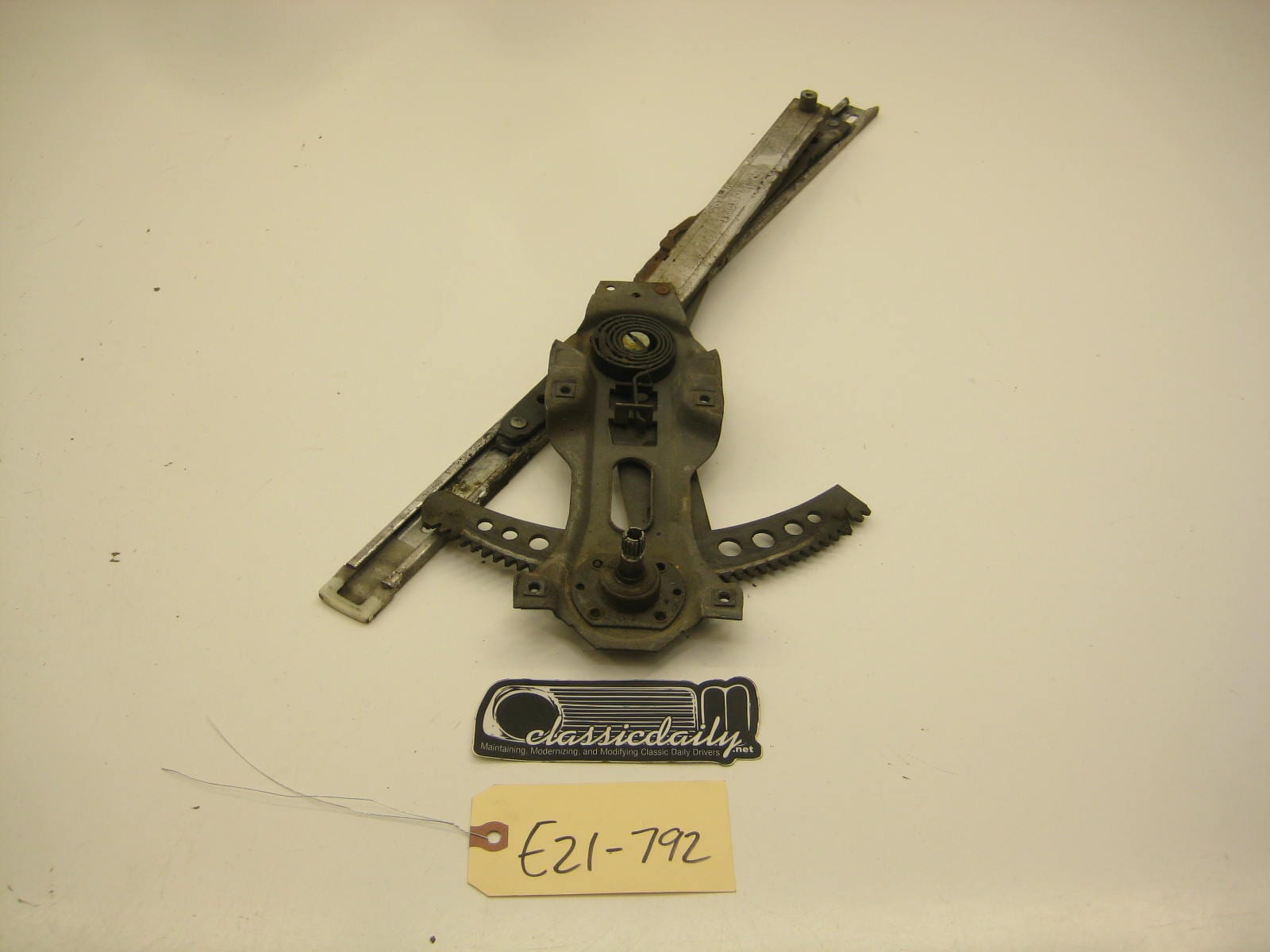 bmw e21 320 passenger right window regulator