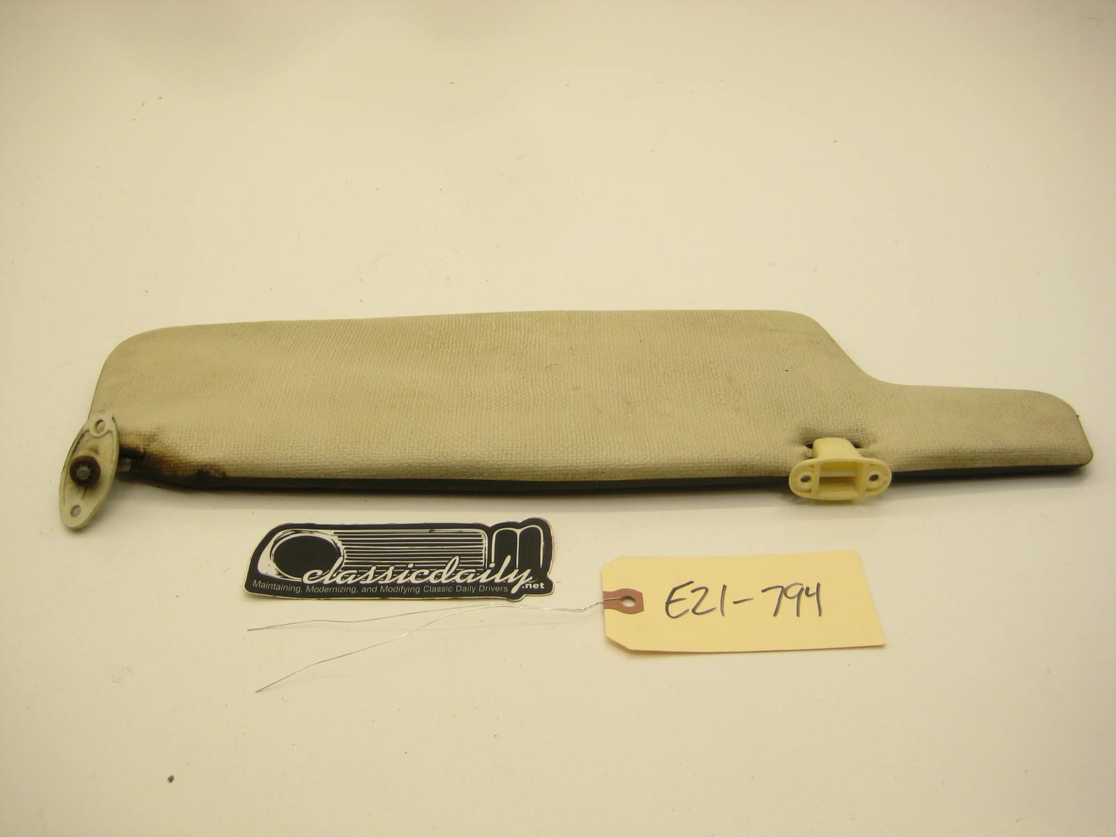 bmw e21 320 driver left sun visor