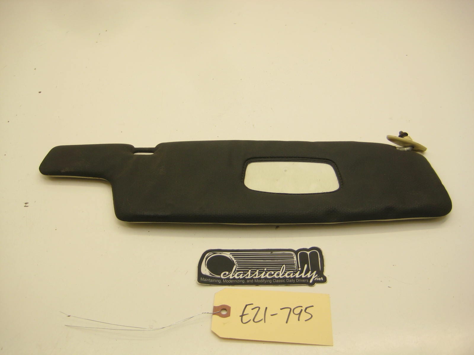 bmw e21 320 passenger right sun visor