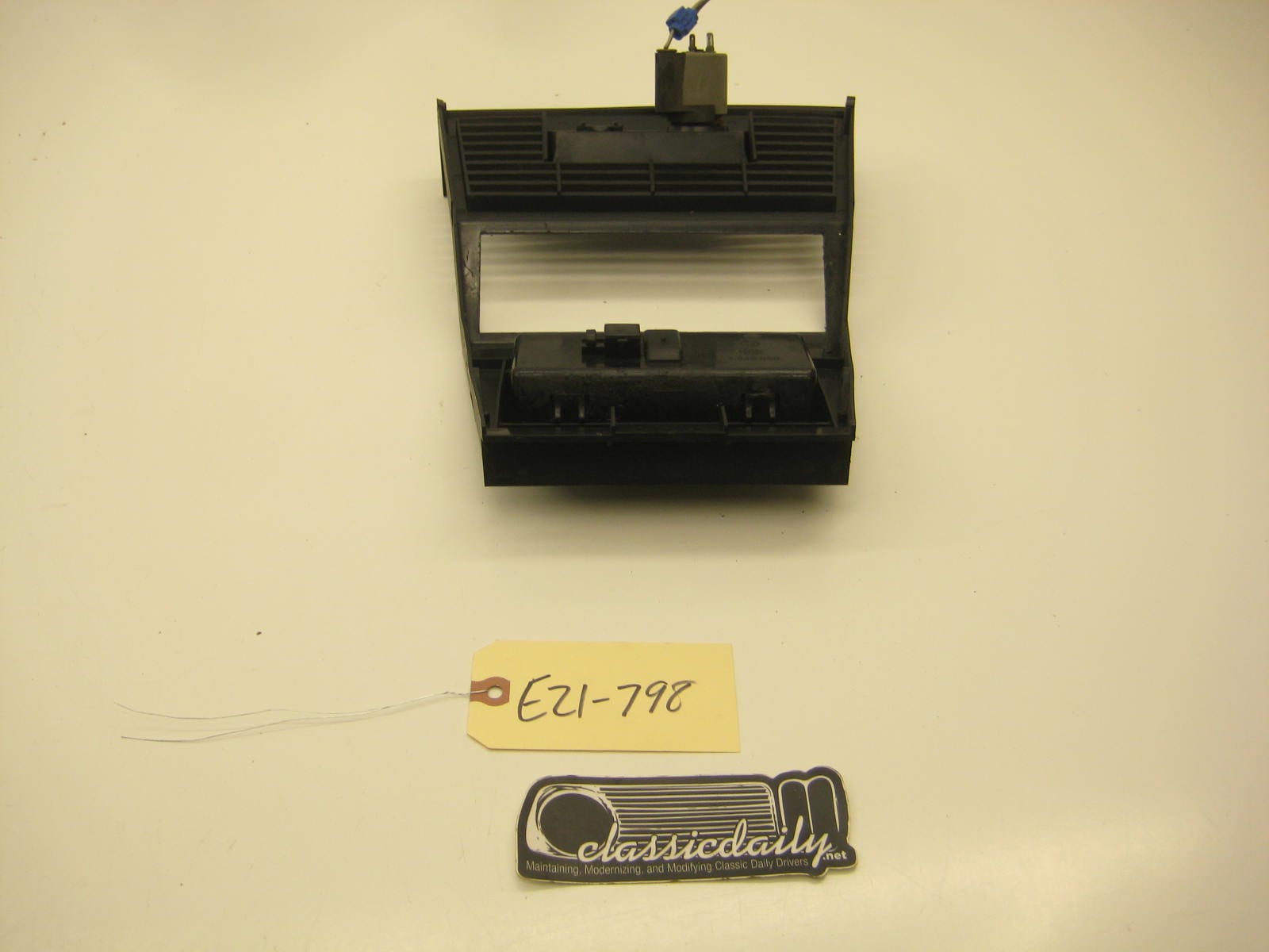 bmw e21 320 center console w cigarette lighter