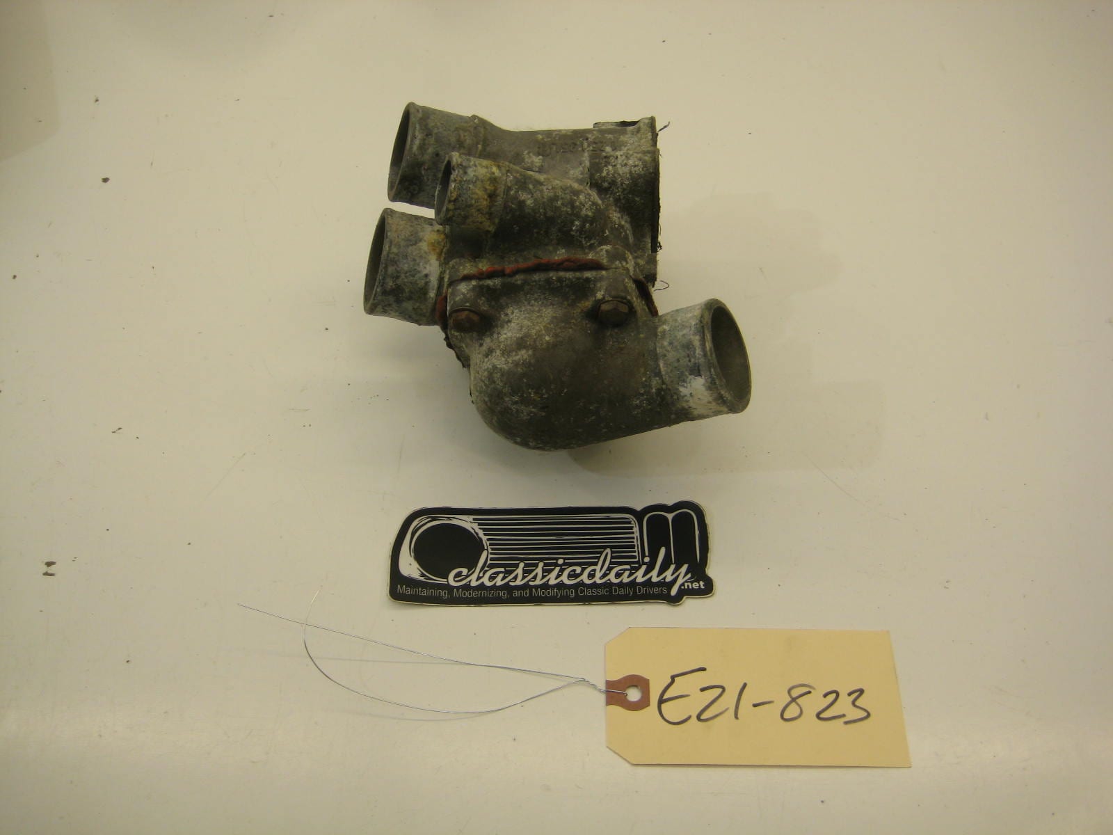 bmw e28 535 535is 528e thermostat housing m30