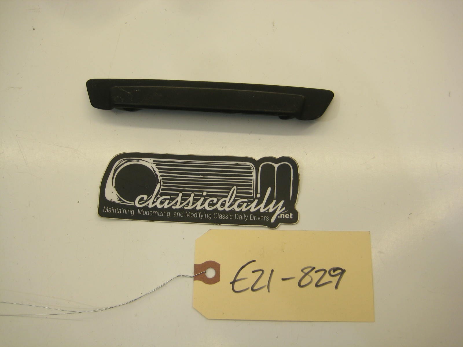bmw e21 320 exterior door handle left or right black