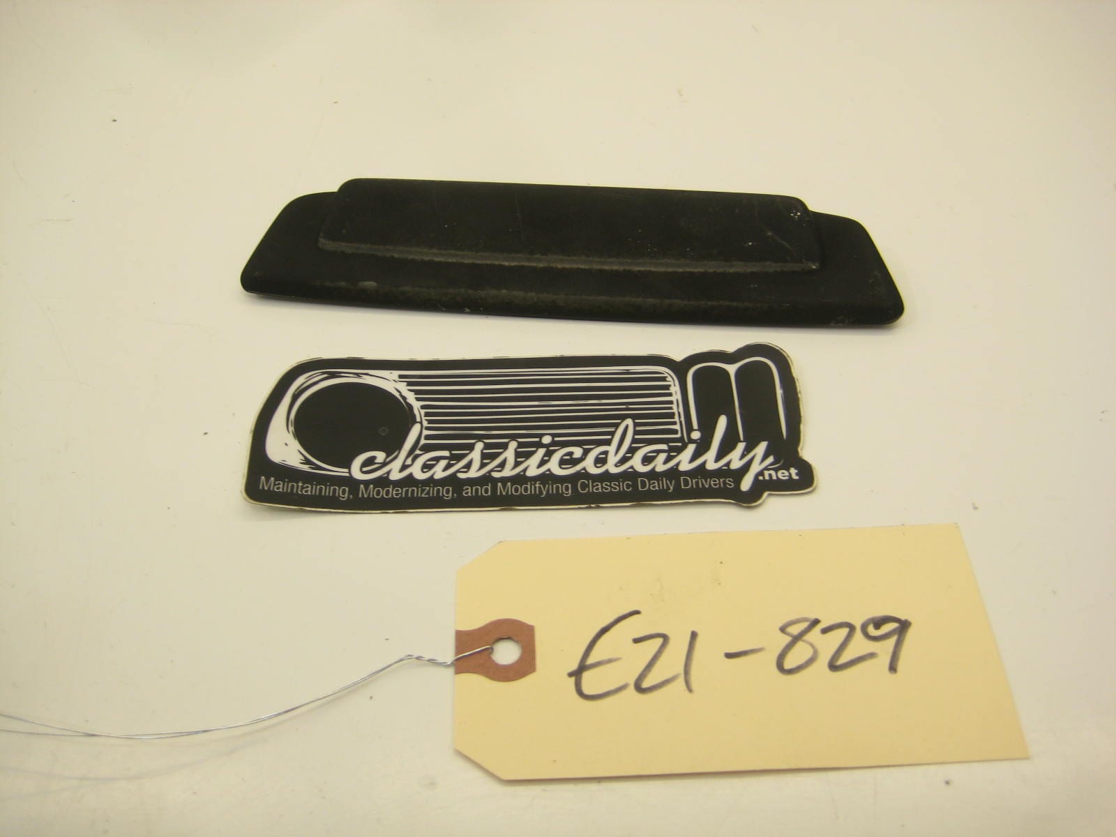 bmw e21 320 exterior door handle left or right black