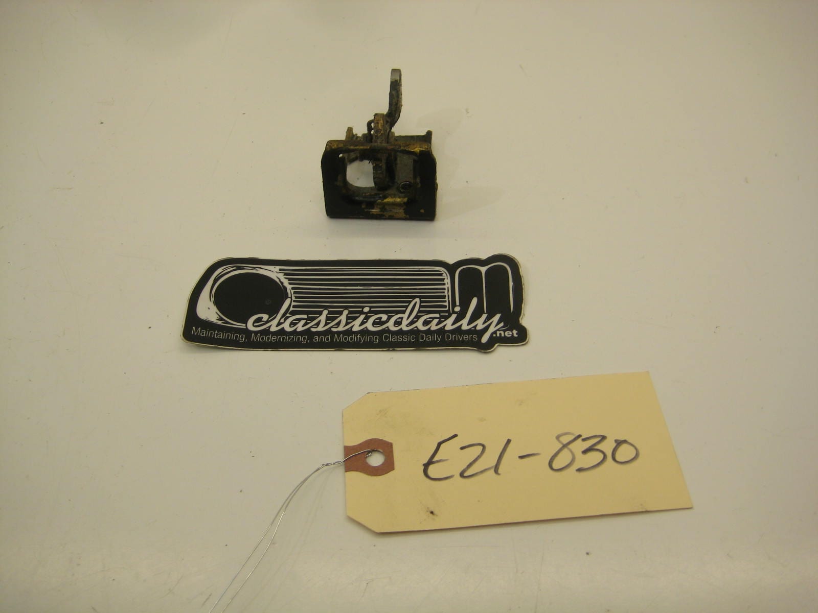 bmw e21 320 trunk latch