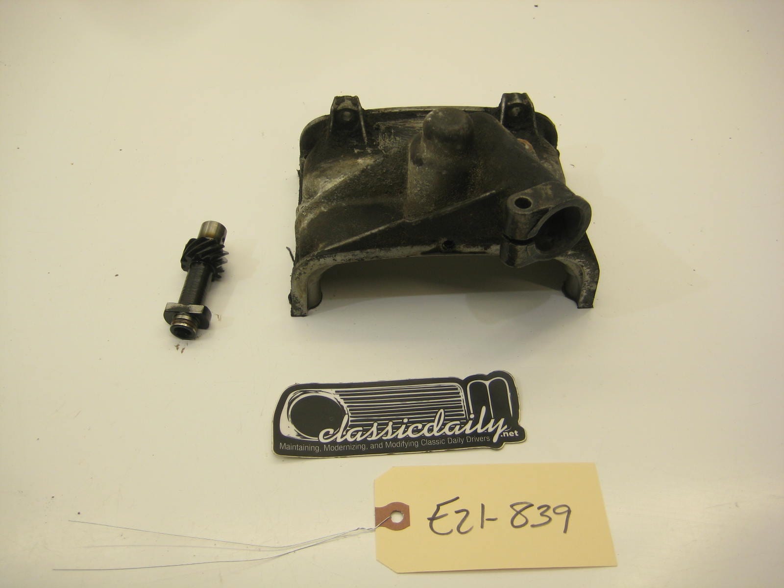 bmw e28 535 535is 528e upper timing chain cover m30