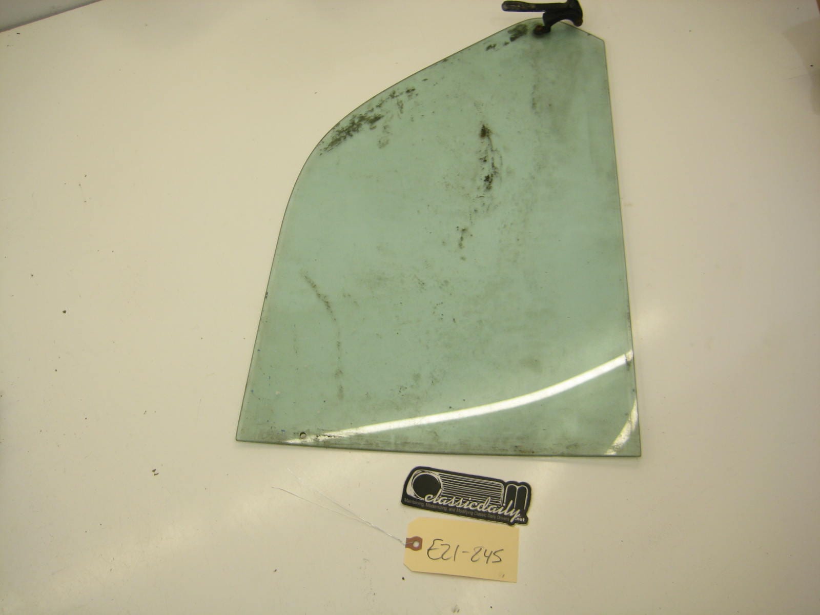 bmw e21 320 rear side pop out window passenger right