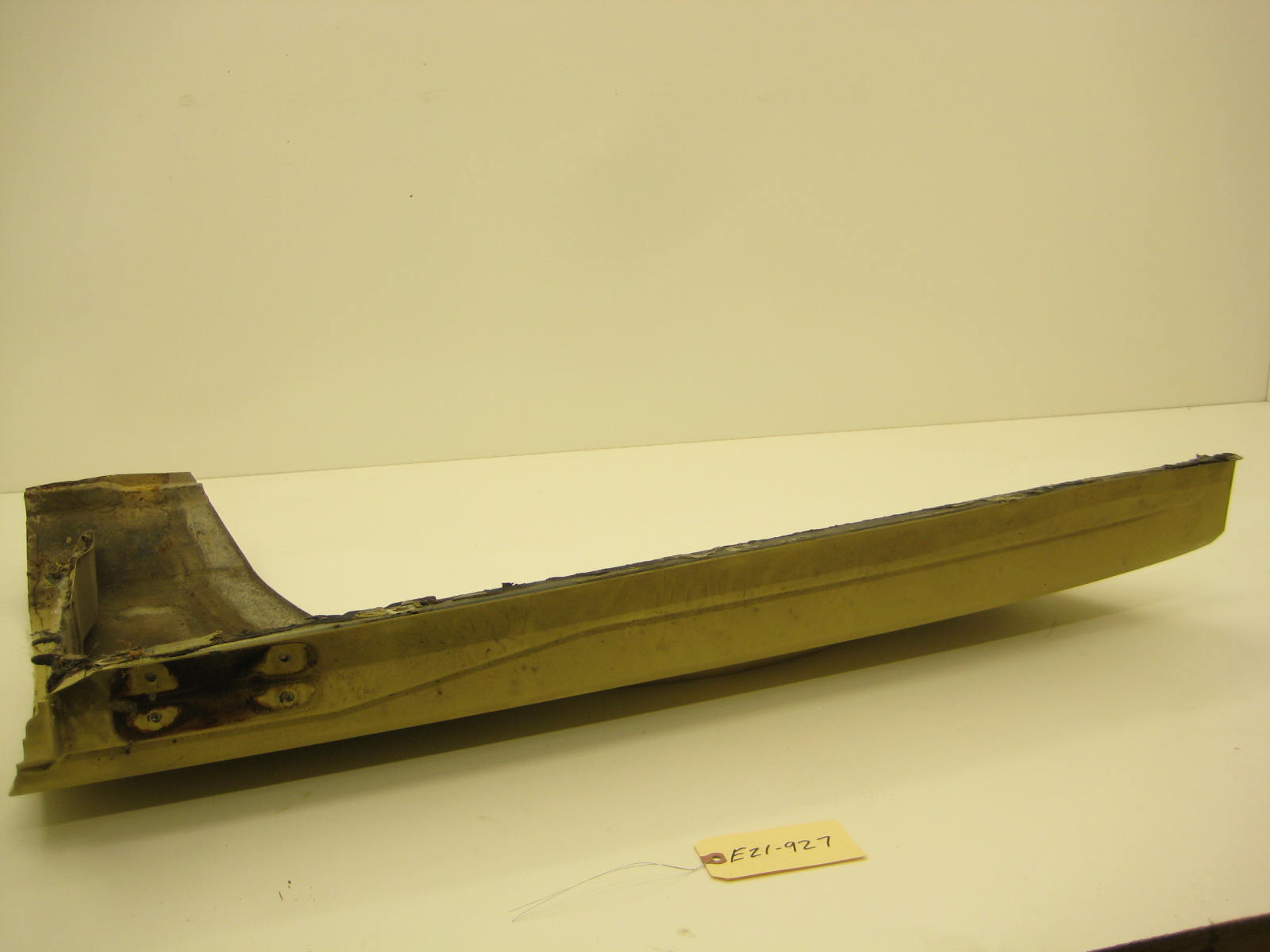 bmw e21 320 passenger right side fender