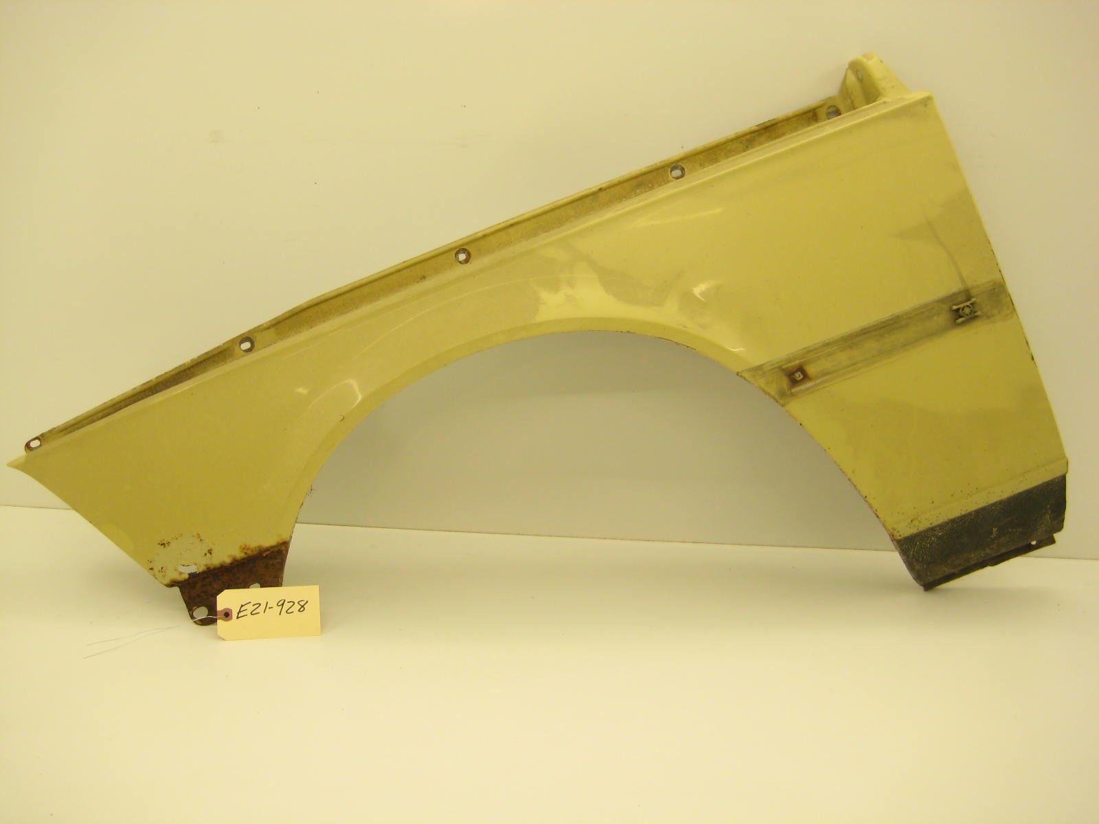 bmw e21 320 drivers left side fender