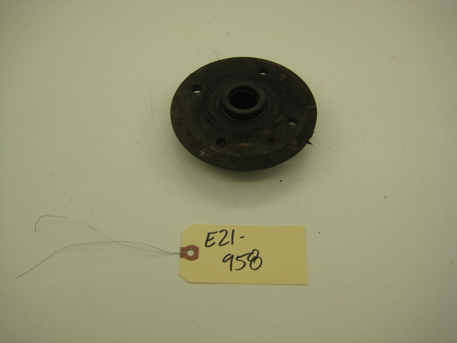 BMW E21 320 Rear Hub