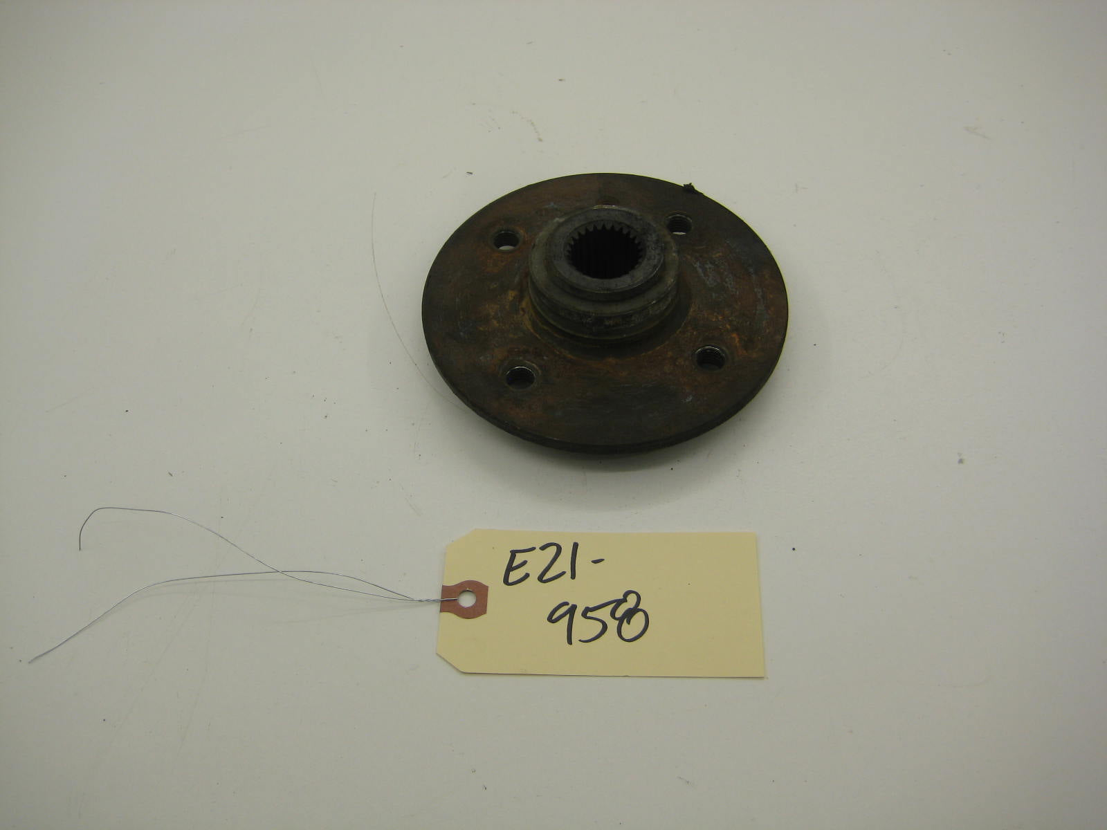 BMW E21 320 Rear Hub
